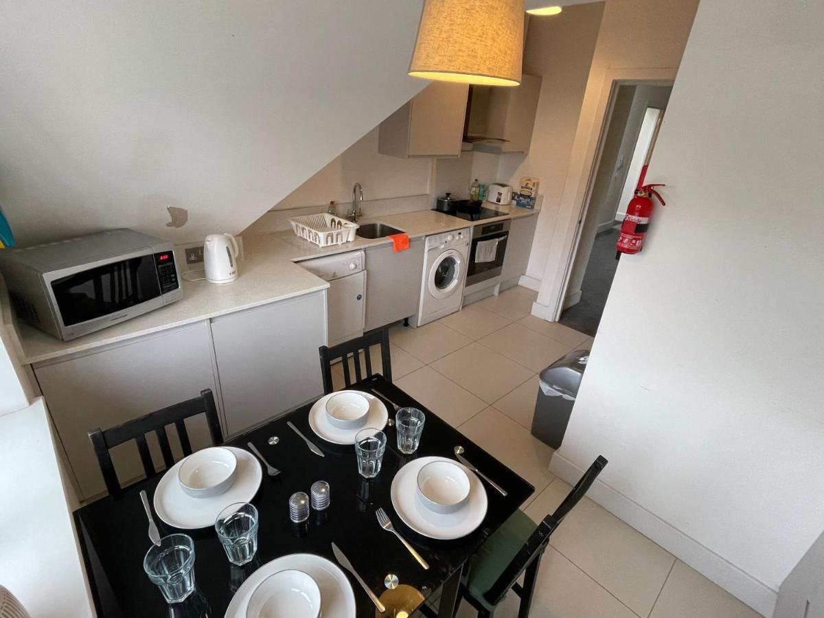 2 Bedroom 2 Bathroom Apartment 8 Including Free Parking Бромли Екстериор снимка