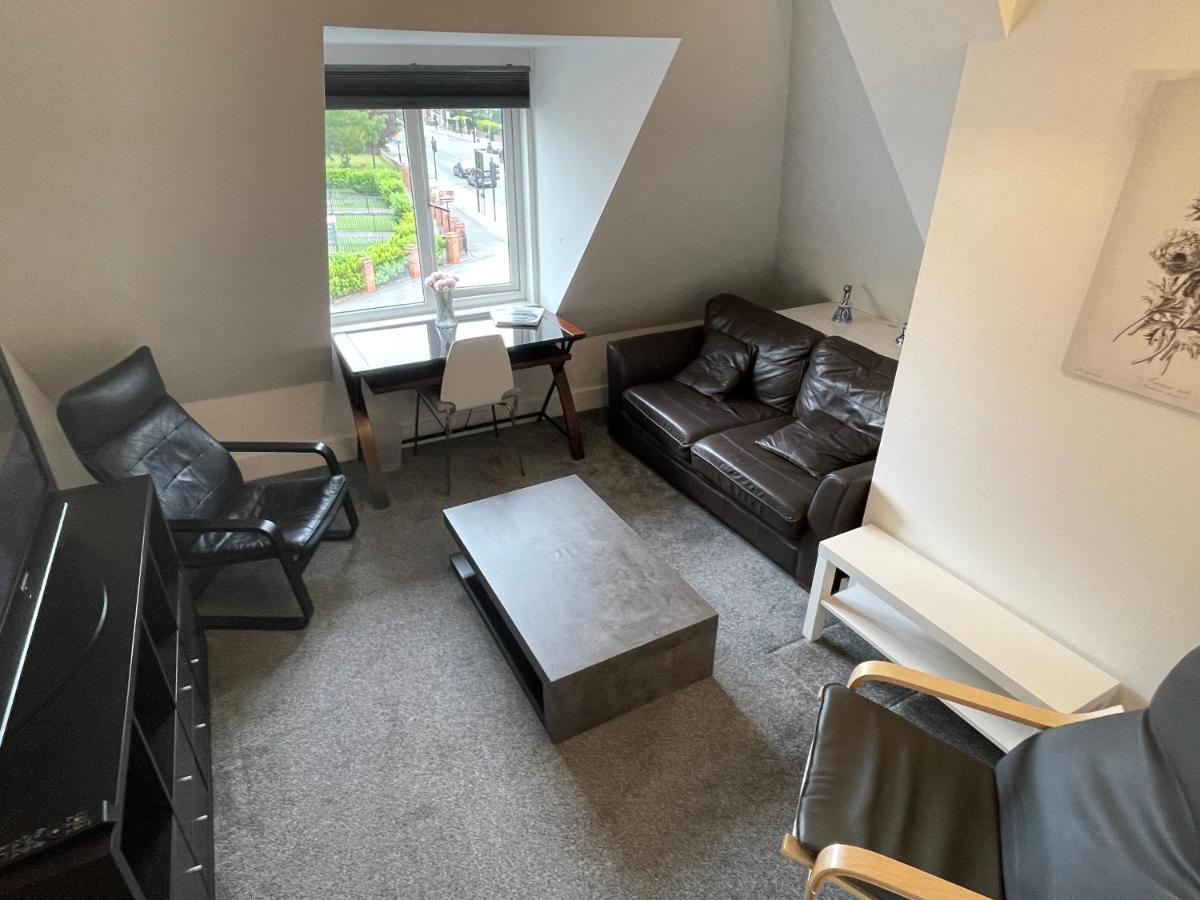 2 Bedroom 2 Bathroom Apartment 8 Including Free Parking Бромли Екстериор снимка